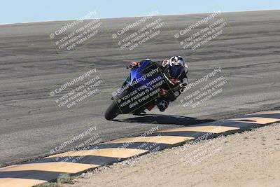 media/Oct-13-2025-Moto Forza (Mon) [[a66d839500]]/4-C Group/Session 2 (Bowl)/